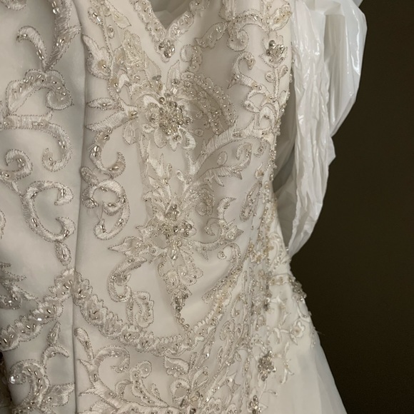 NWT Alfred Angelo Wedding Dress - Picture 7 of 8